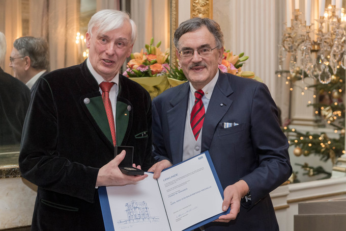 TUM-Präsident Herrmann (rechts) und Franz Wagner